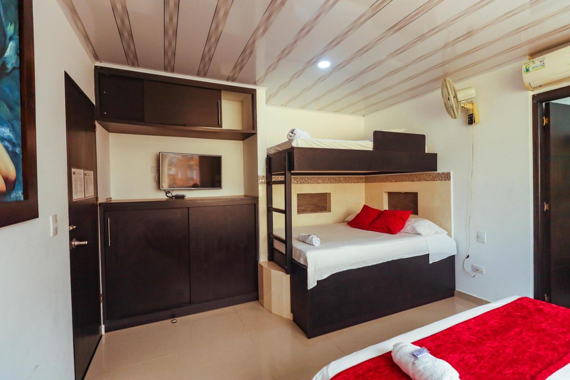 Hotel California Air Carepa Εξωτερικό φωτογραφία